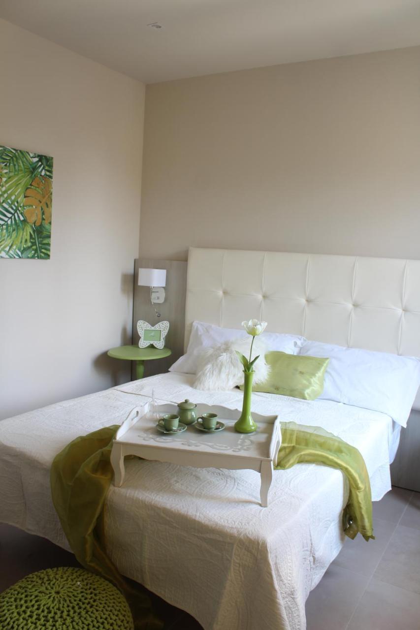 Apart-Hotel La Rocchetta Padenghe sul Garda Exterior photo